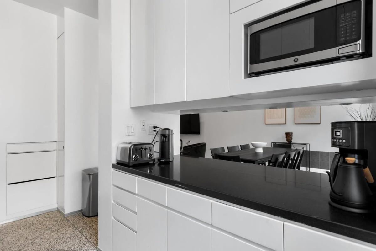Chelsea Canvas II by RoveTravel Large 3BR Duplex