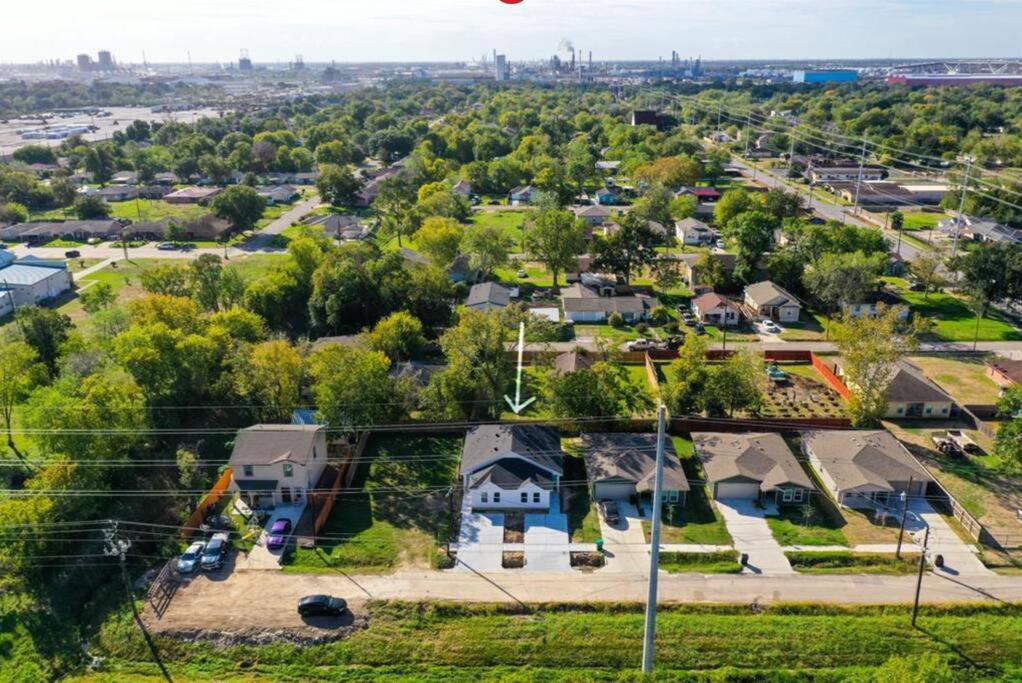 3BR Newly Built Home in Houston, TX view 5