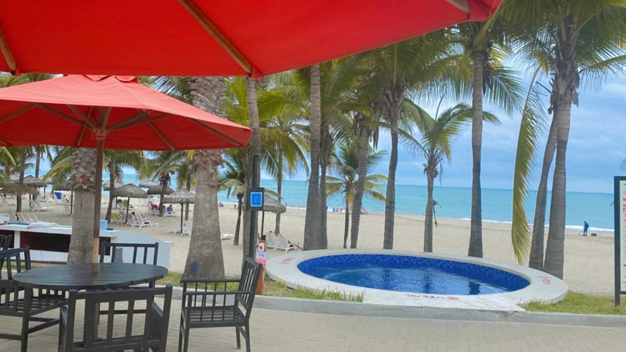 Hotel Punta Centinella Yacht Club