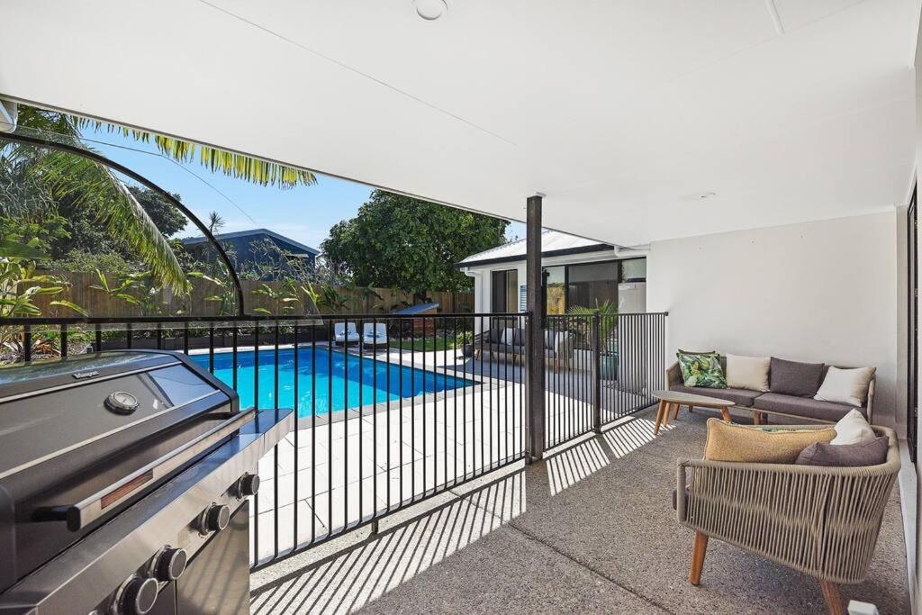 Pacific Palms ~ Family Home close to Beach, Pool