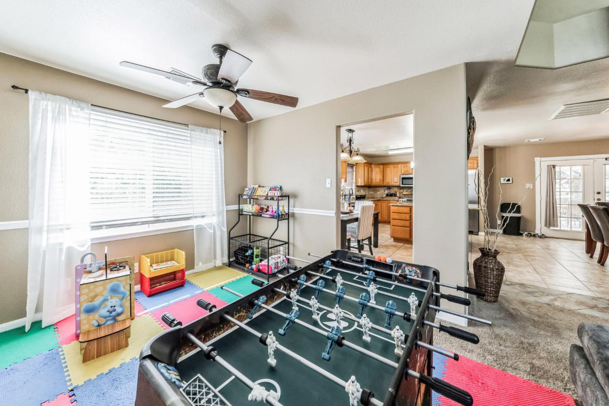 San Antonio Serenity 23 Min To Six Flags Sleeps 10 view 4