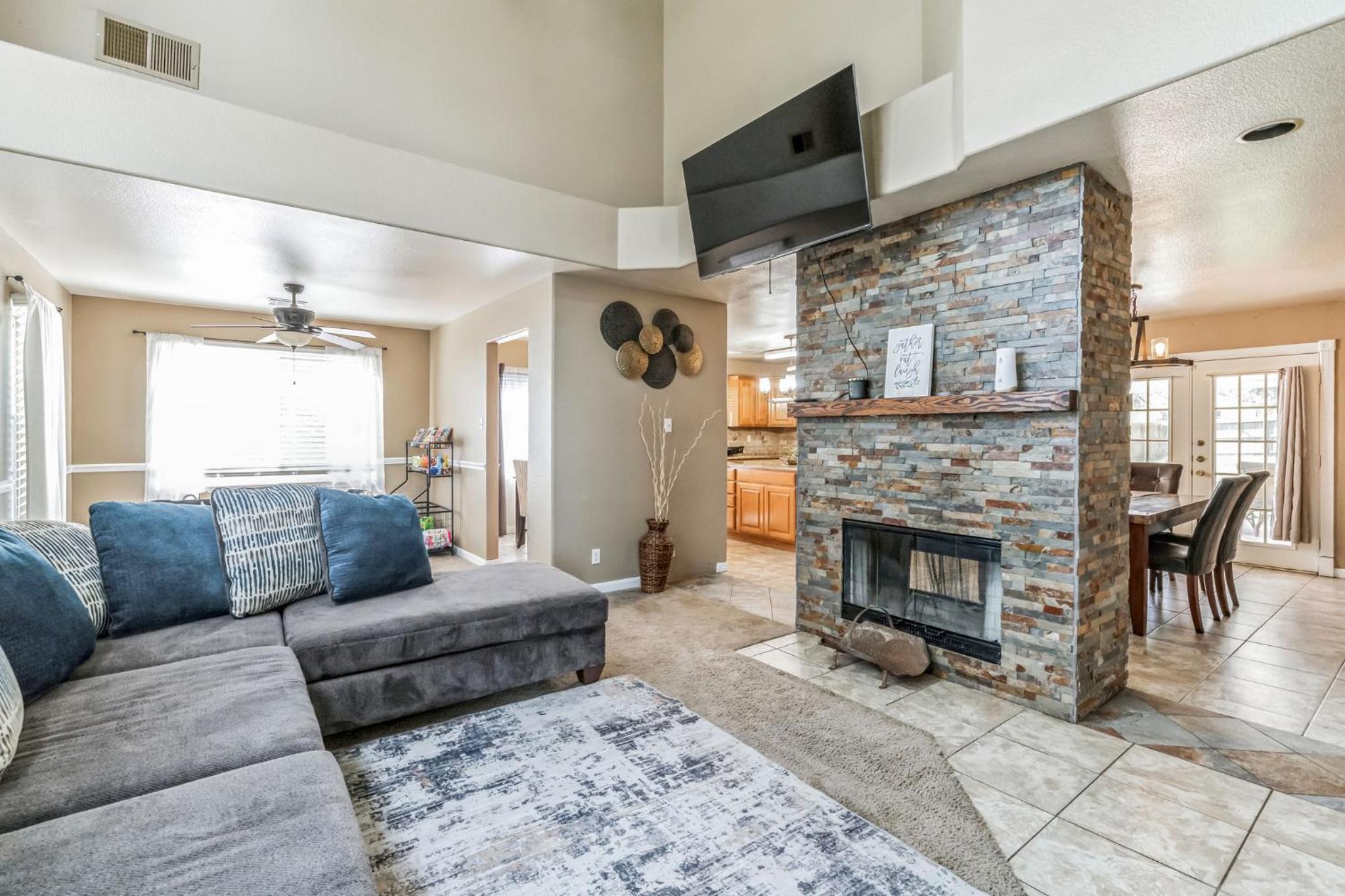 San Antonio Serenity 23 Min To Six Flags Sleeps 10 view 2