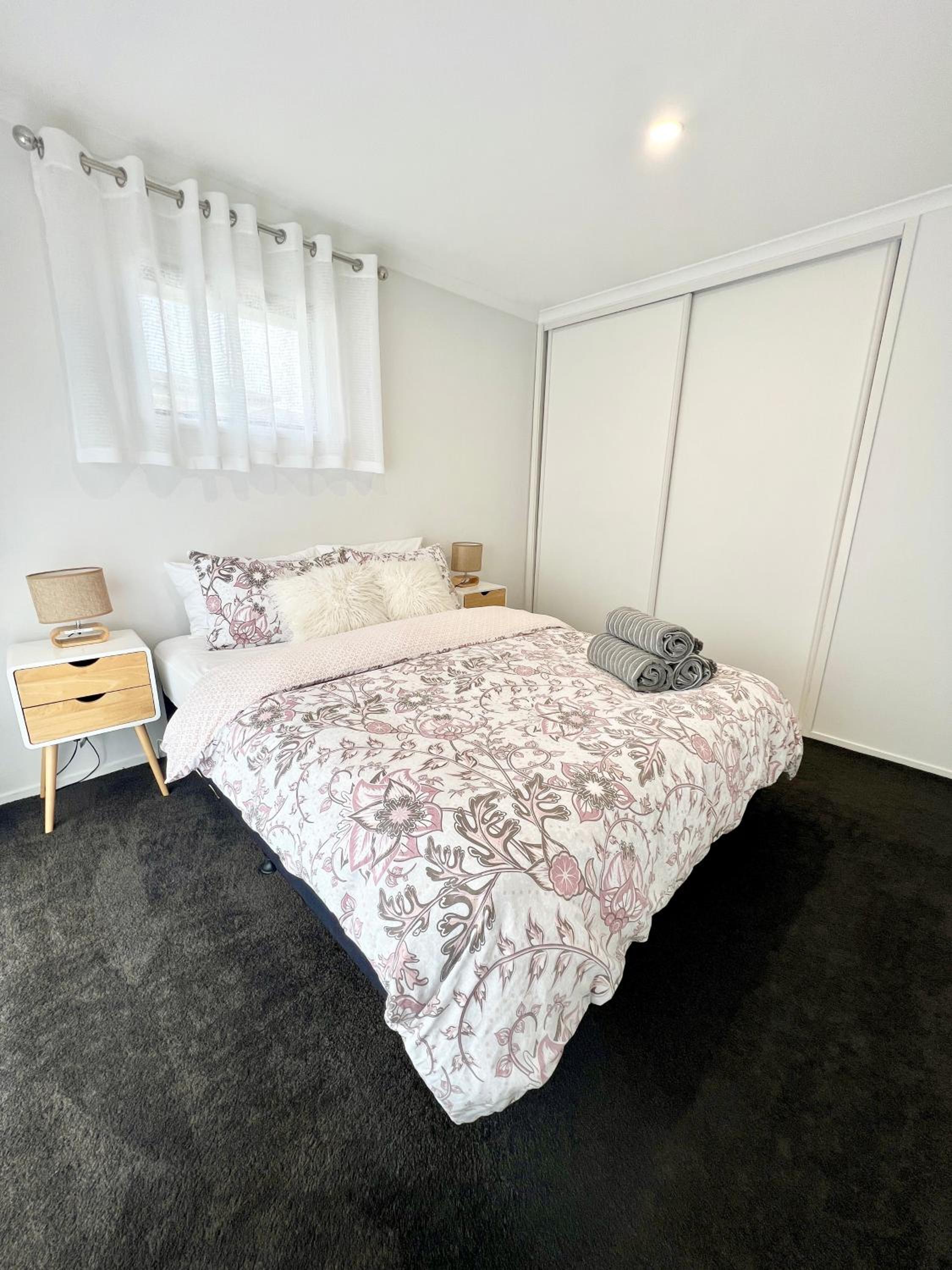 New Lynn Dream guest house
