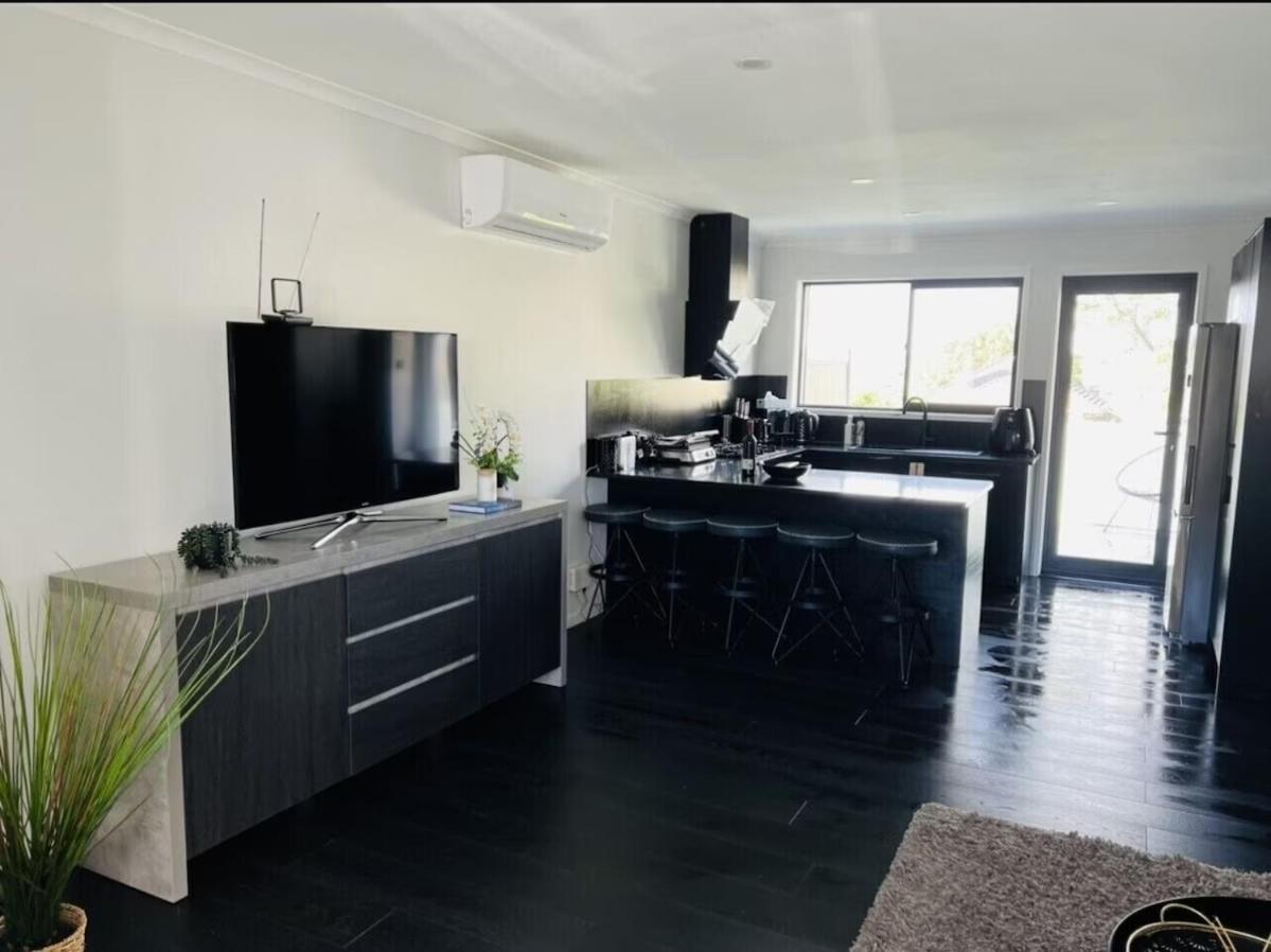 New Lynn Dream guest house