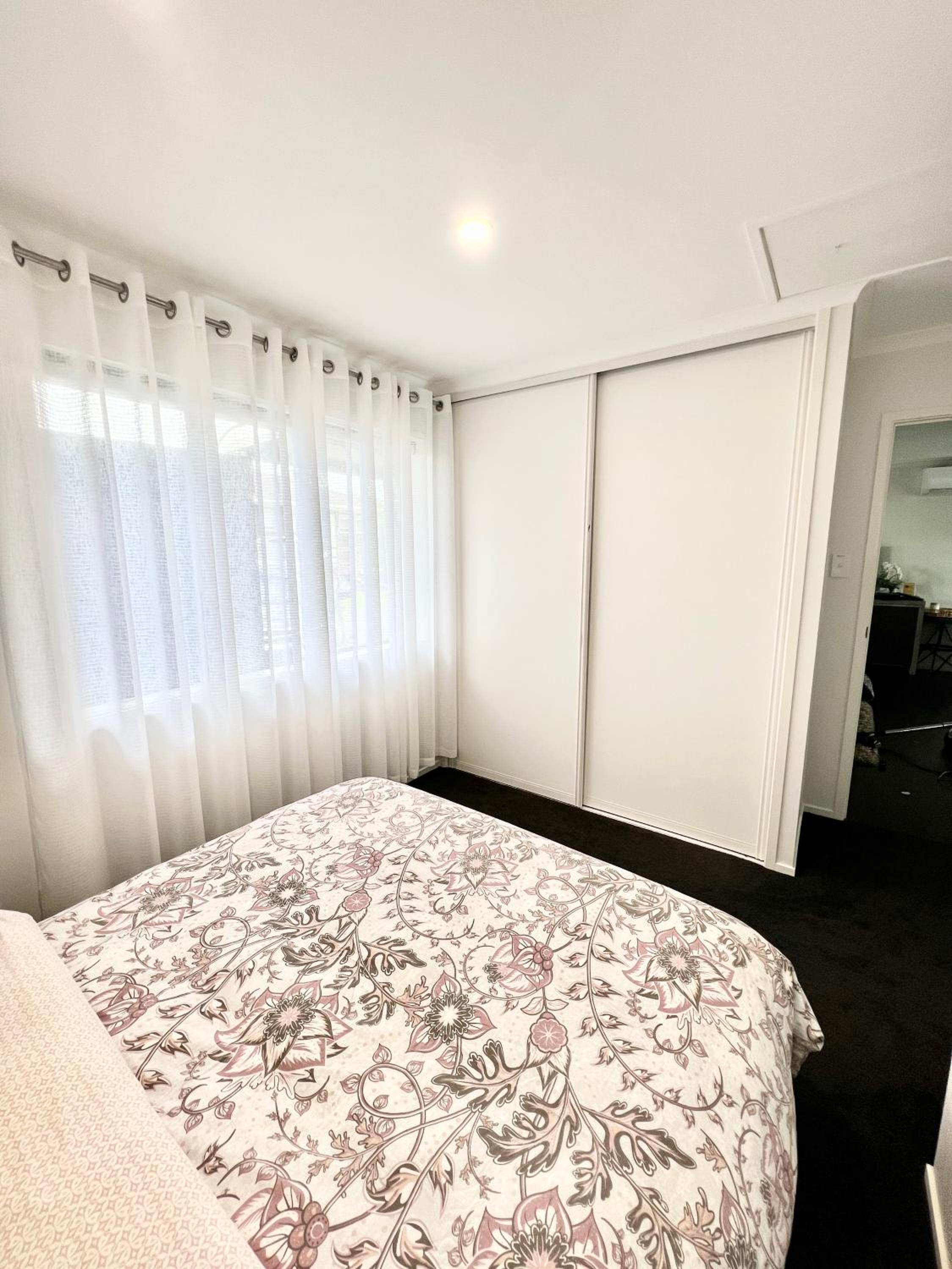 New Lynn Dream guest house
