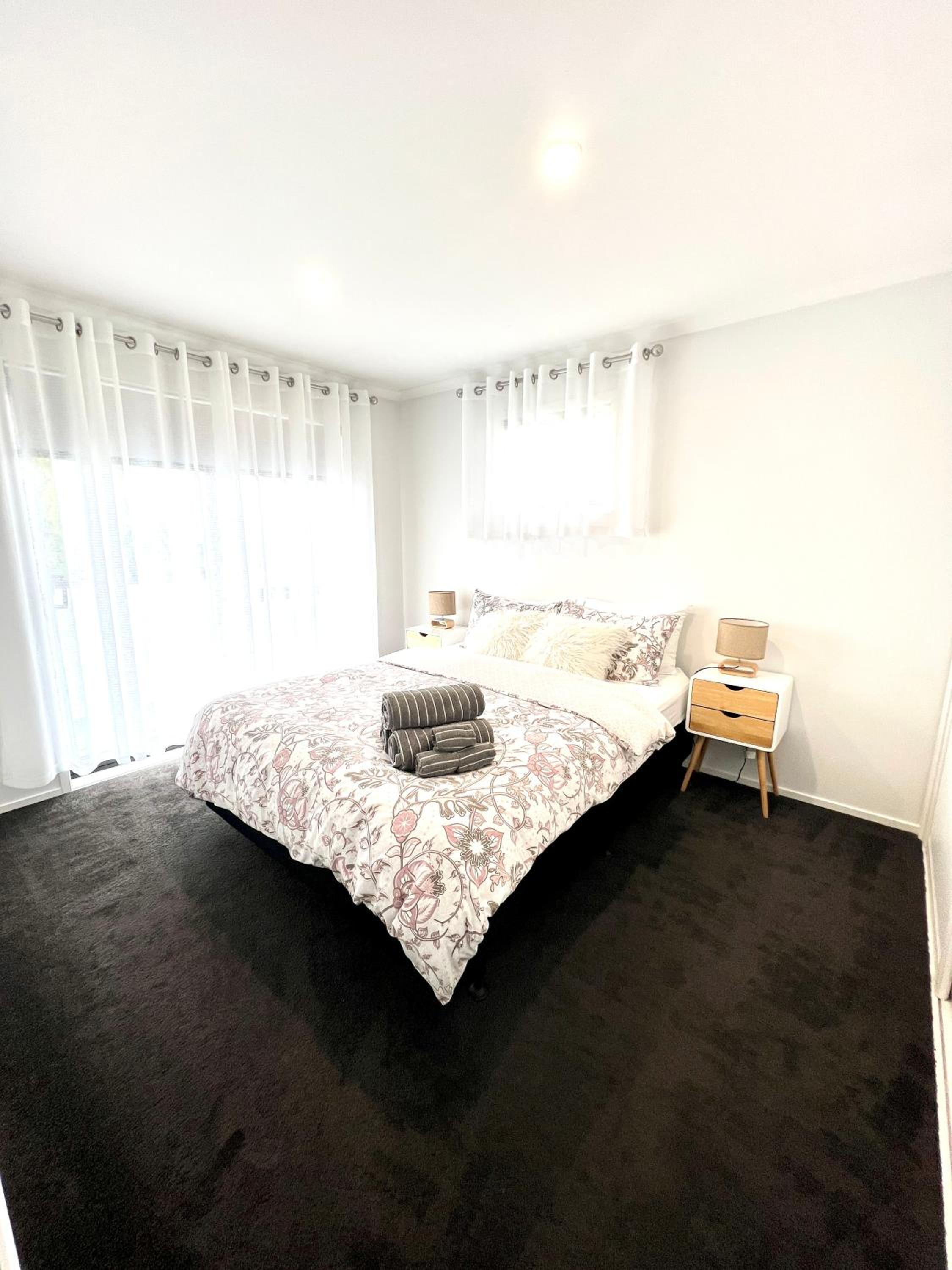 New Lynn Dream guest house