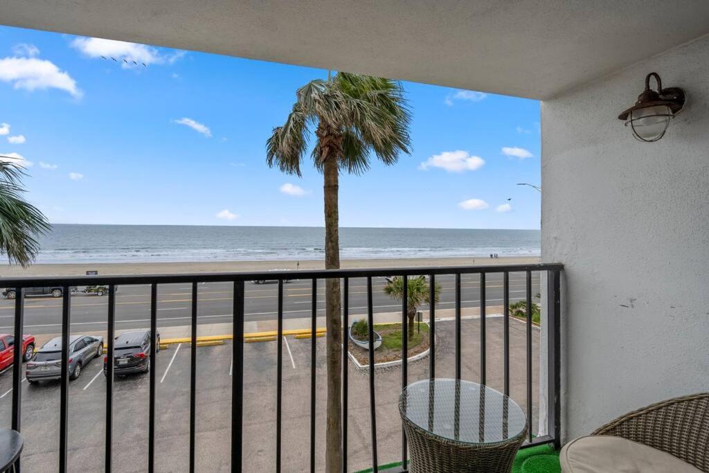 Bello condominio con vista al mar, jacuzzi interno view 4