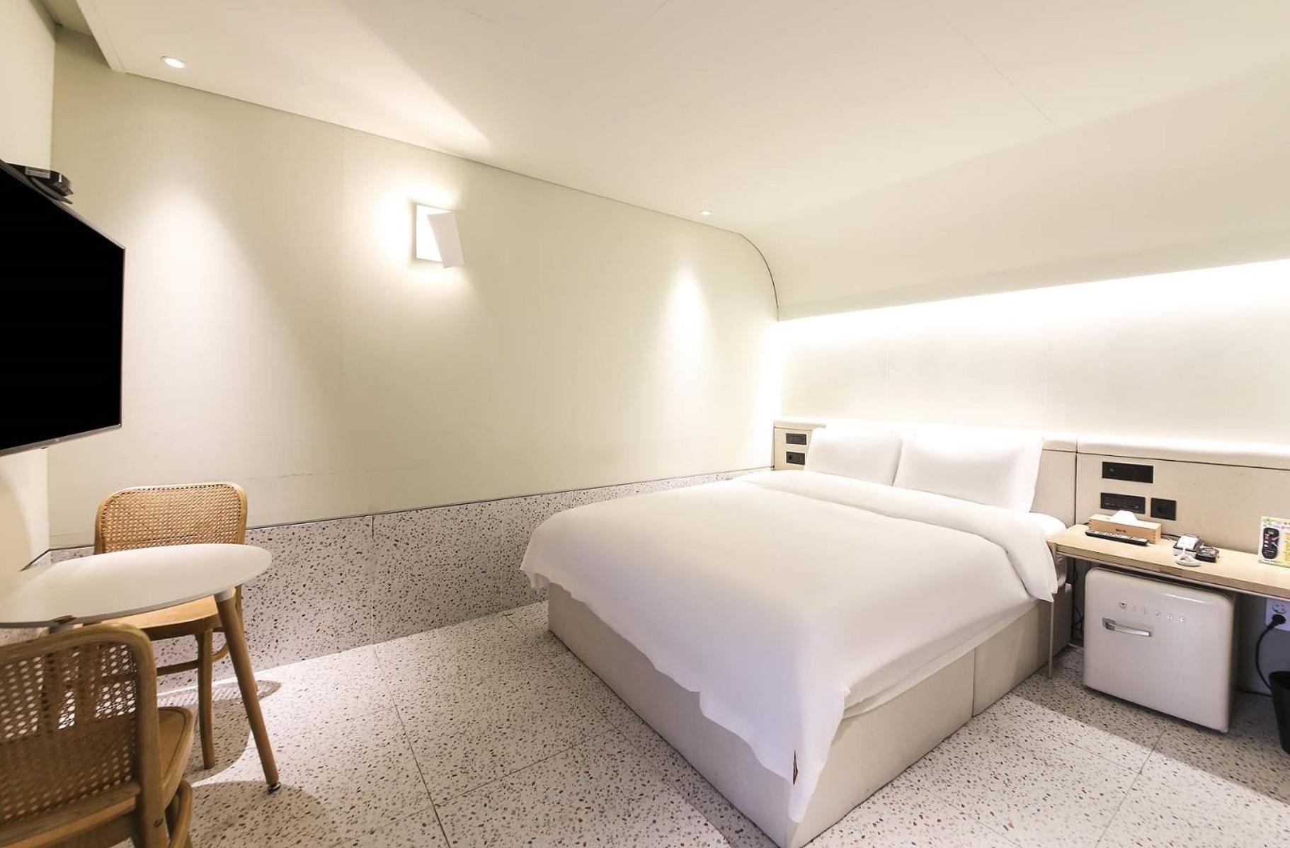 뮤트호텔 대연 MUTE HOTEL Daeyeon Busan