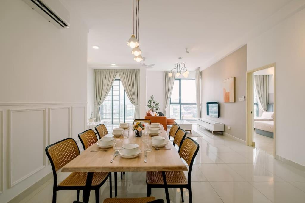 Shamelin Star Spacious Home 8pax3BR InfinityPool 中文
