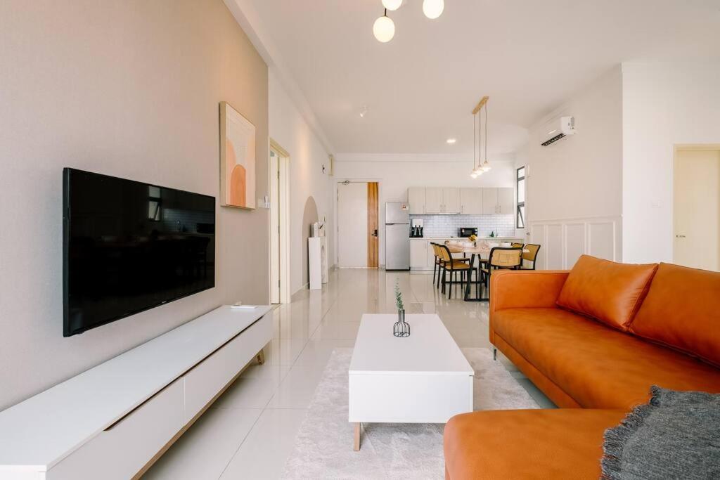 Shamelin Star Spacious Home 8pax3BR InfinityPool 中文