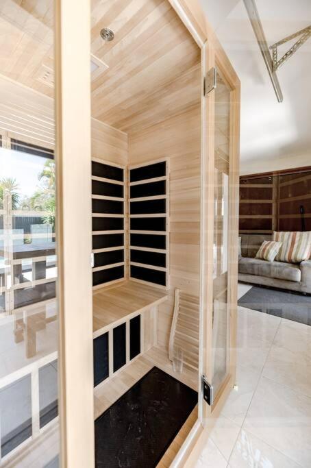 The Seaglass Villa Private Pool and Sauna