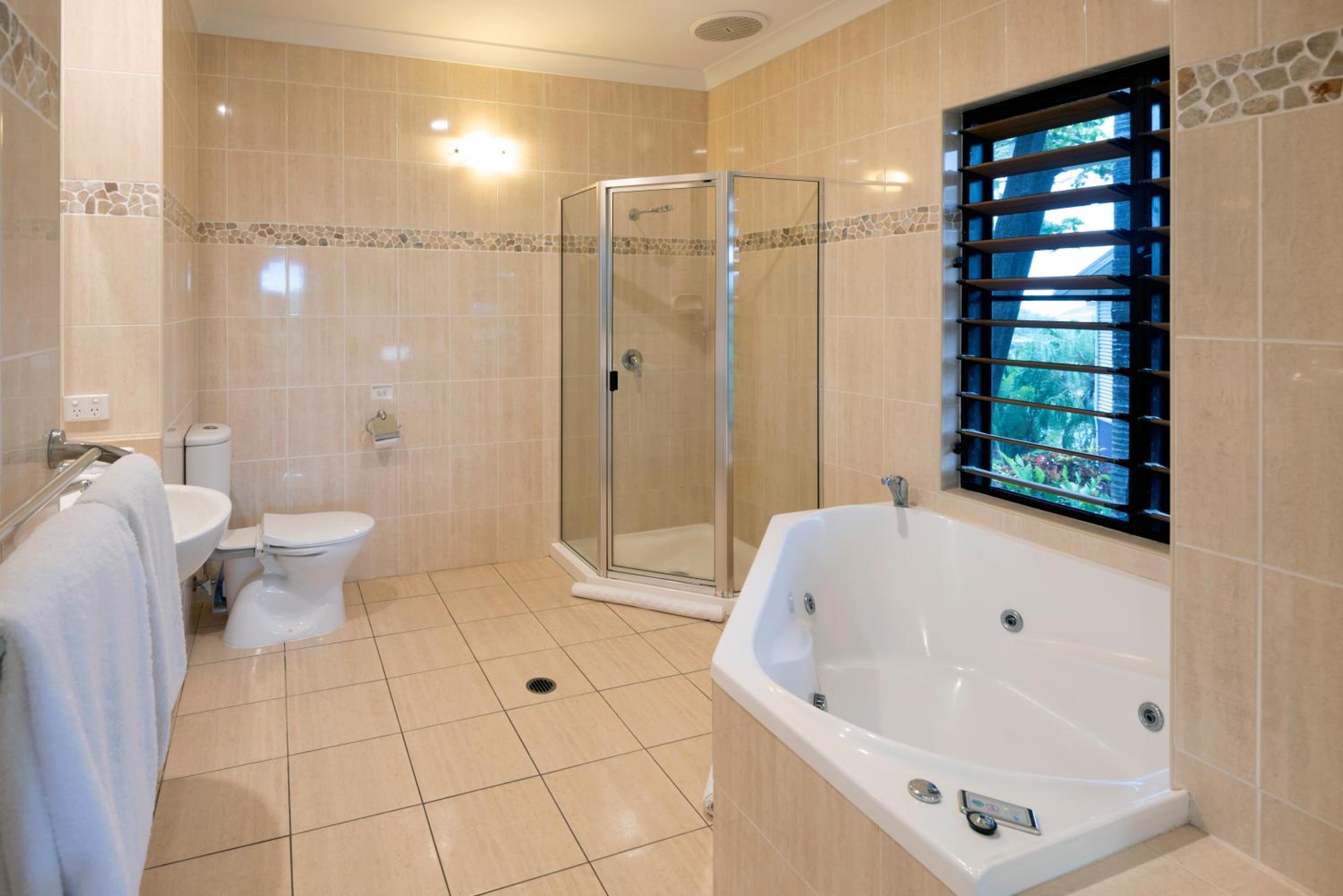 Anchorage Apartments on Hamilton Island by HIHA