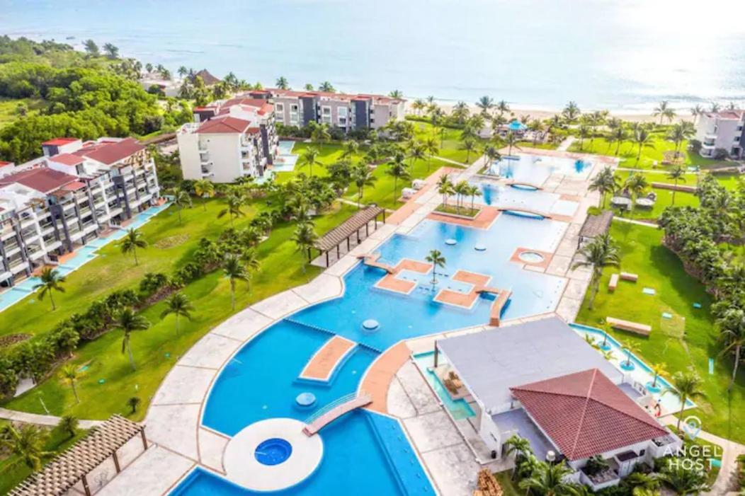 Luxury Beachfront Resort at MAREAZUL view 4