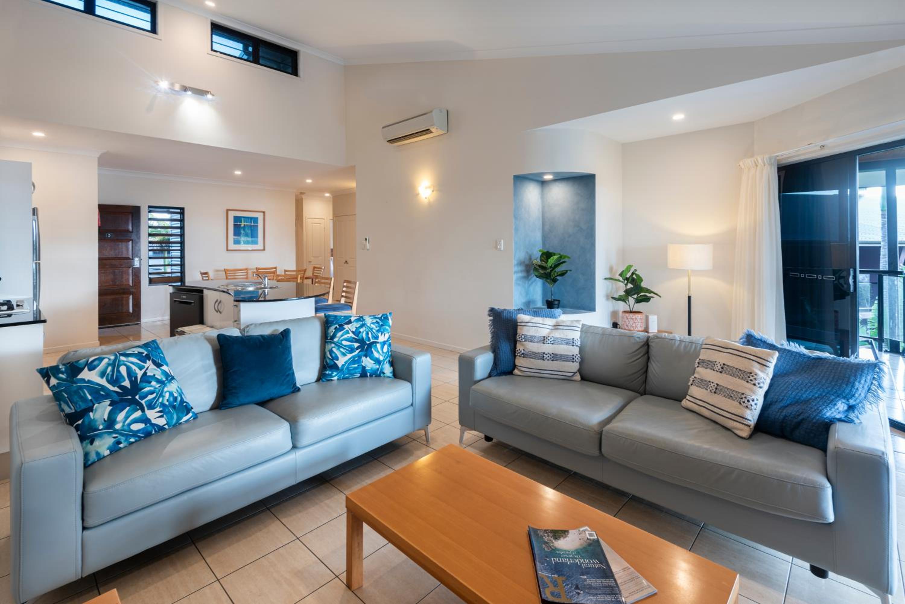 Anchorage Apartments on Hamilton Island by HIHA