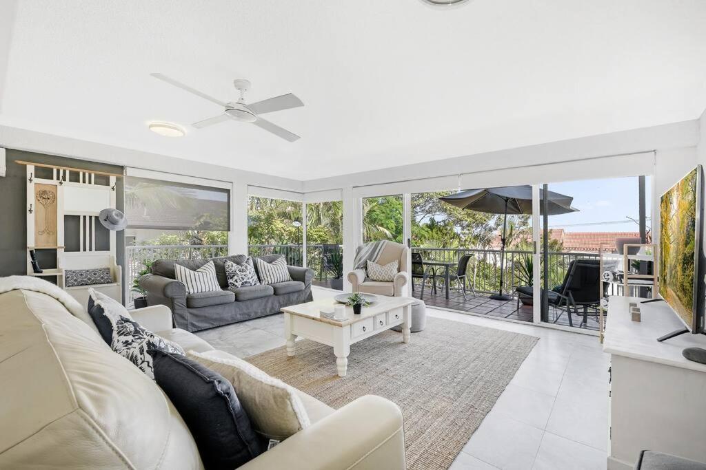 Hampton s Style Beach Retreat in Noosa s Heart