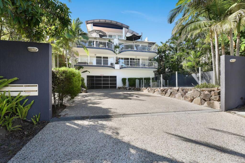 Hampton s Style Beach Retreat in Noosa s Heart