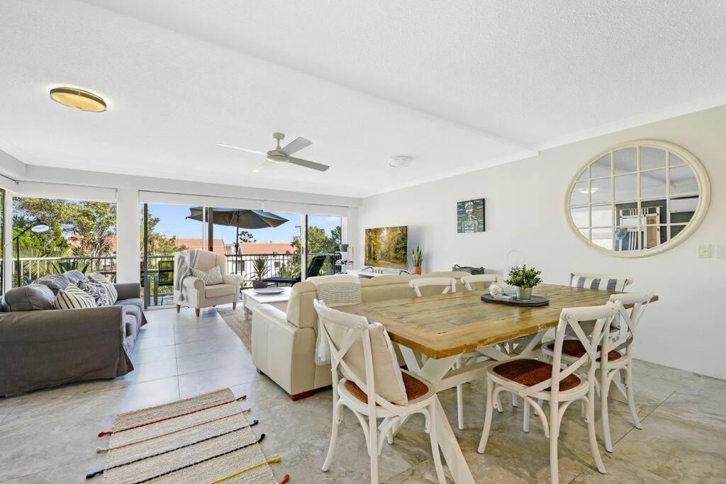 Hampton s Style Beach Retreat in Noosa s Heart