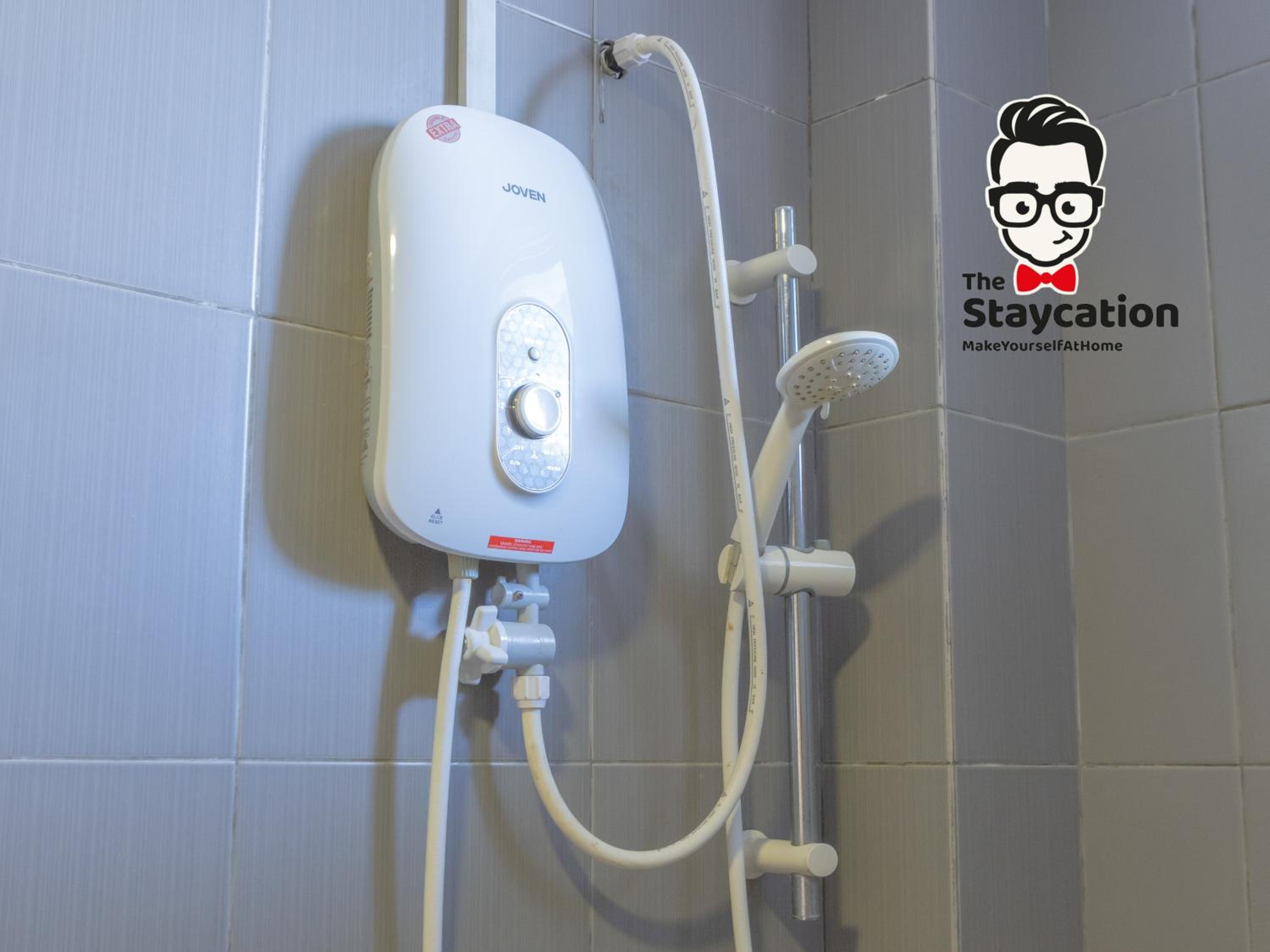 Staycation Homestay 42 Skyvilla near Batu Kawa photo 7