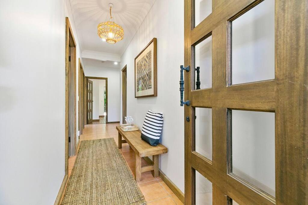Pet Friendly Tropical Escape in Sunshine Beach