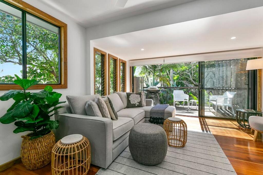 Pet Friendly Tropical Escape in Sunshine Beach