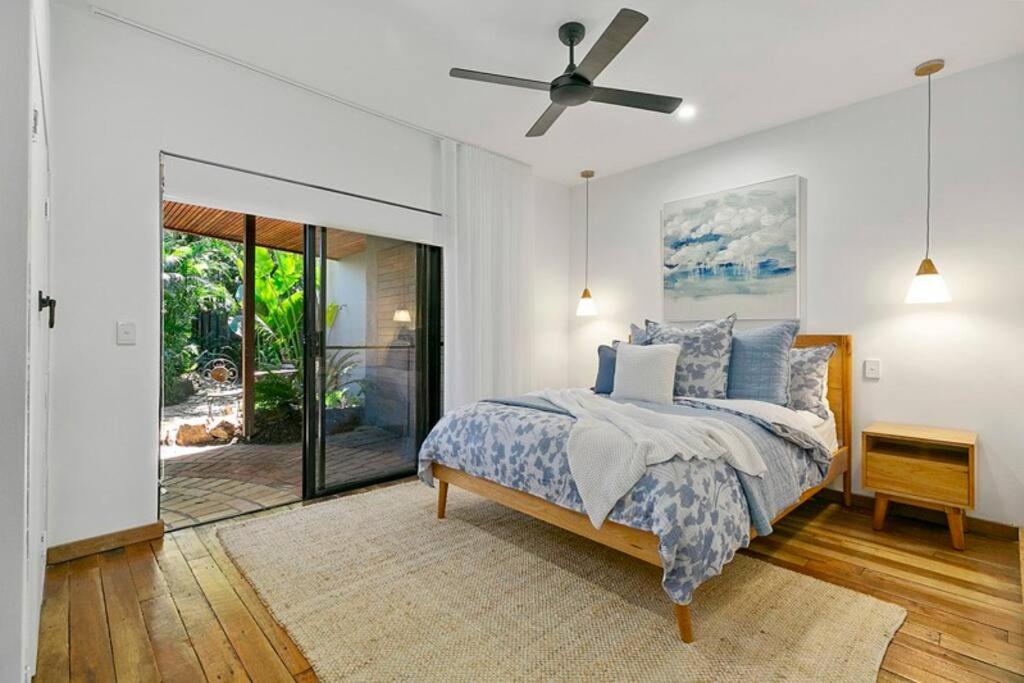 Pet Friendly Tropical Escape in Sunshine Beach