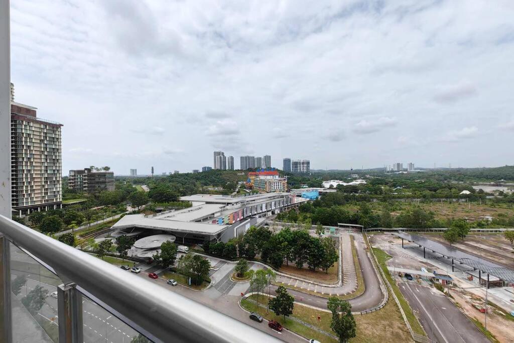 D'Pristine 23A11 walk to Legoland Netflix bySTAY photo 2