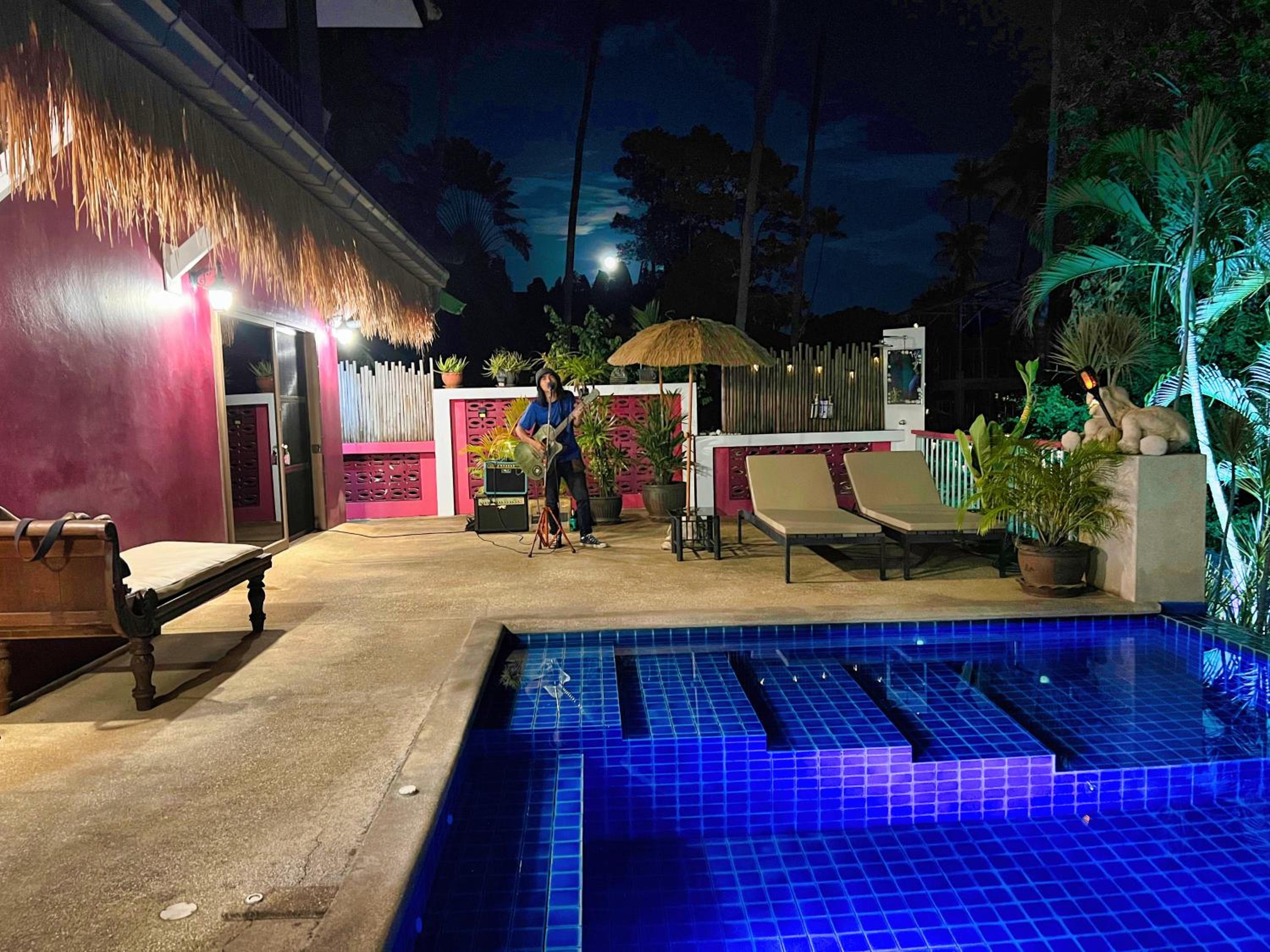 Pink House Guest House Lamai - Pool & Sea View