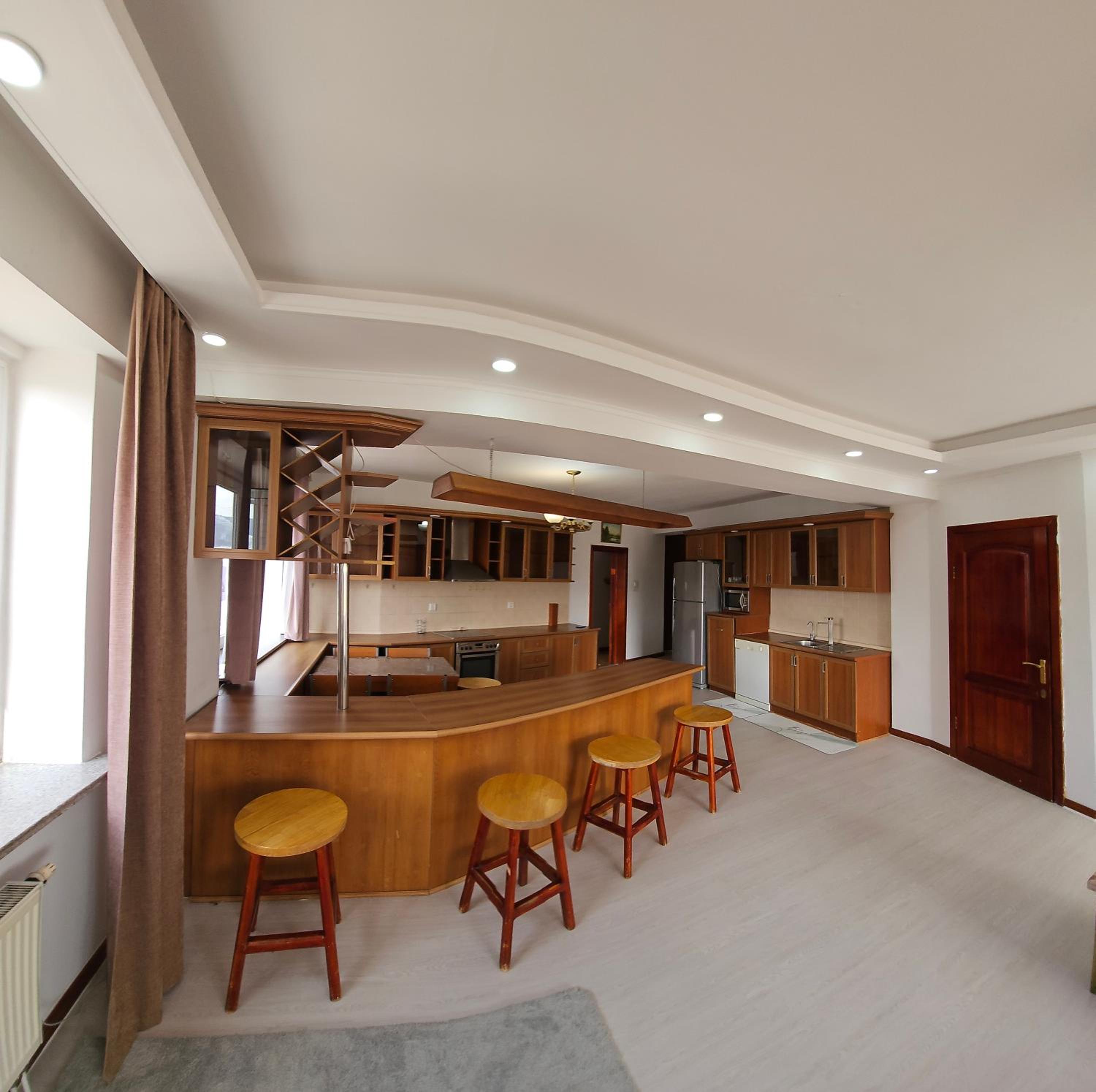 Monhouse