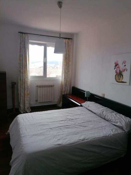Apartamento urbanización privada. Piscinas. Tenis
