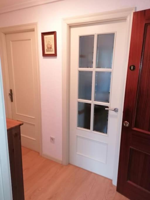 Apartamento urbanización privada. Piscinas. Tenis