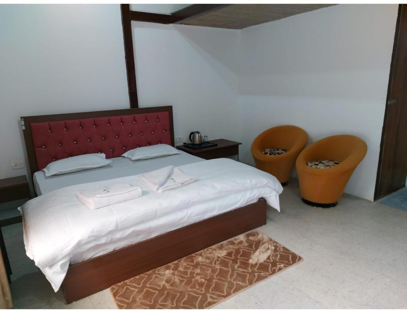 Rishi Dhara Resort and Cottages, Barkot