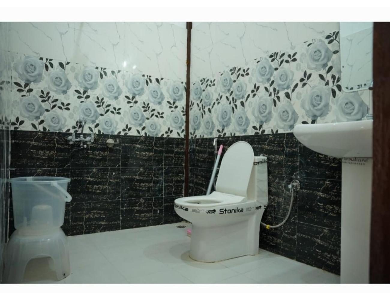 Rishi Dhara Resort and Cottages, Barkot