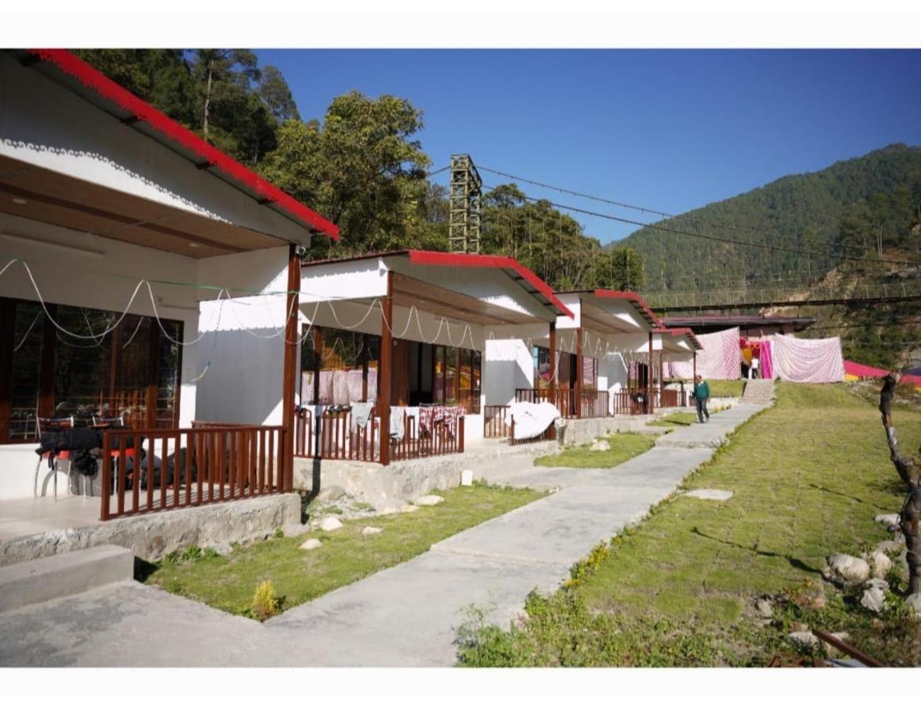 Rishi Dhara Resort and Cottages, Barkot