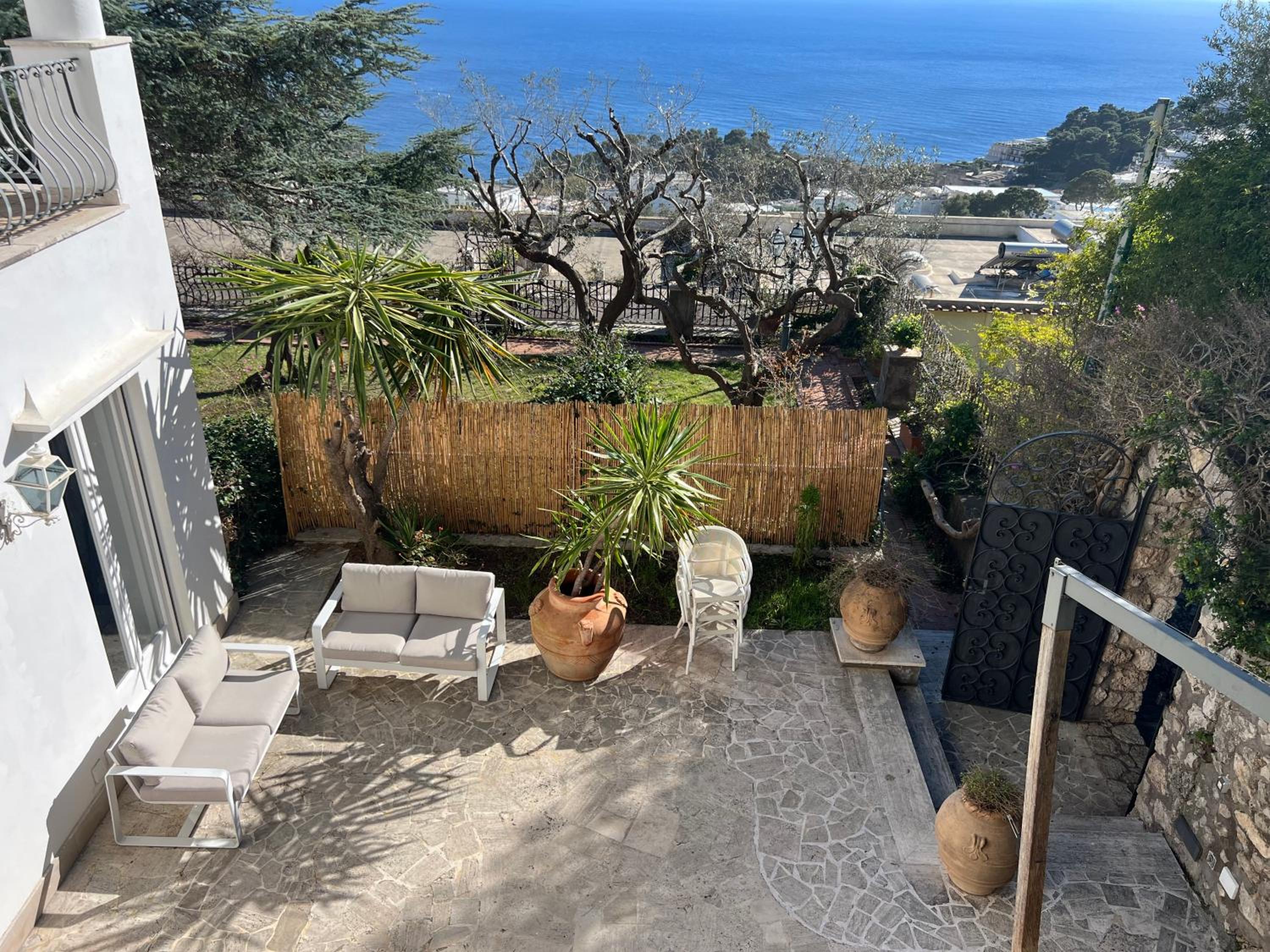 Casa Bella Capri en Capri — balance & terrace