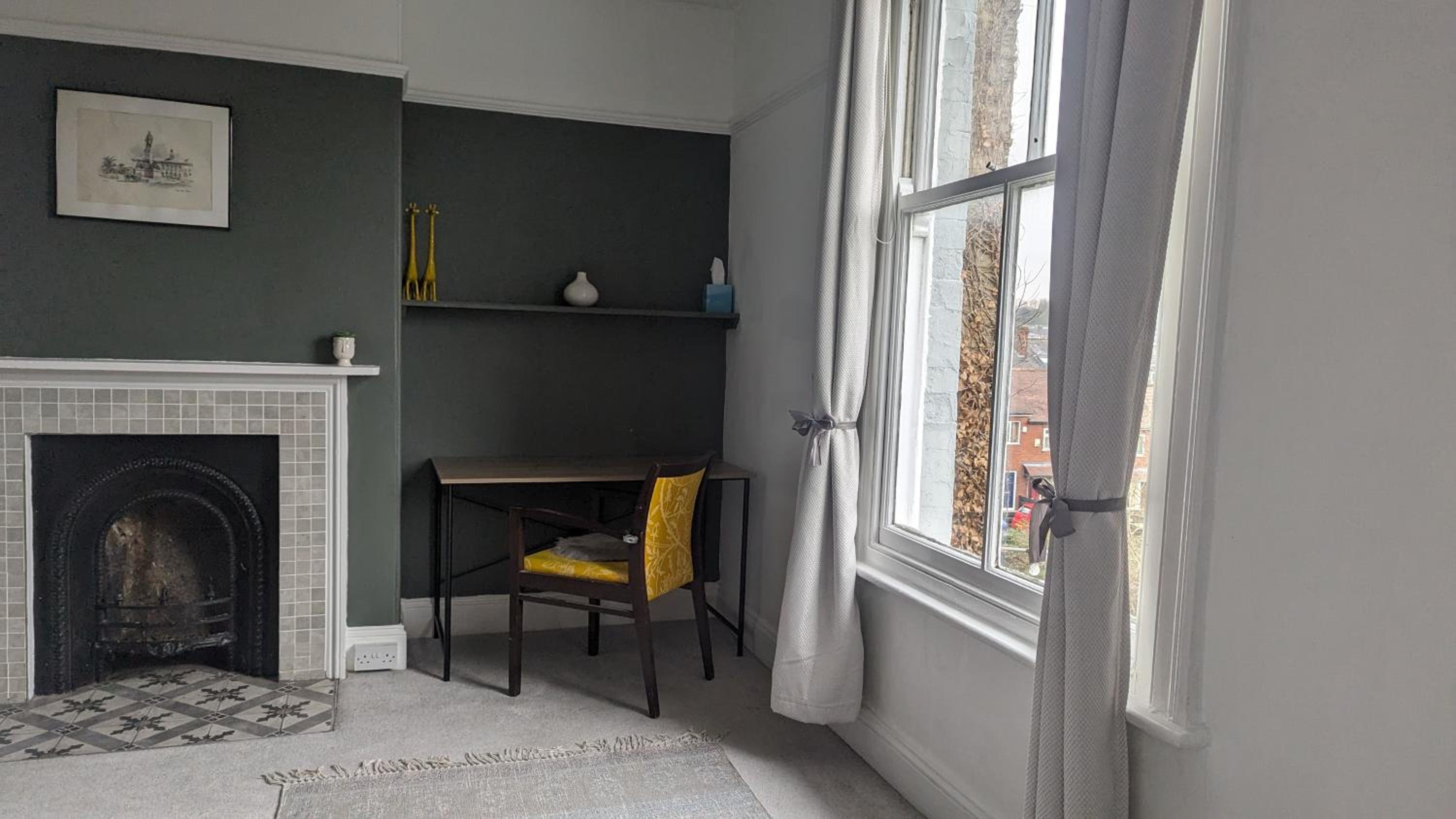 Spacious home, by Headingley Stadium, LGI, Leeds Arena, and the University of Leeds view 2