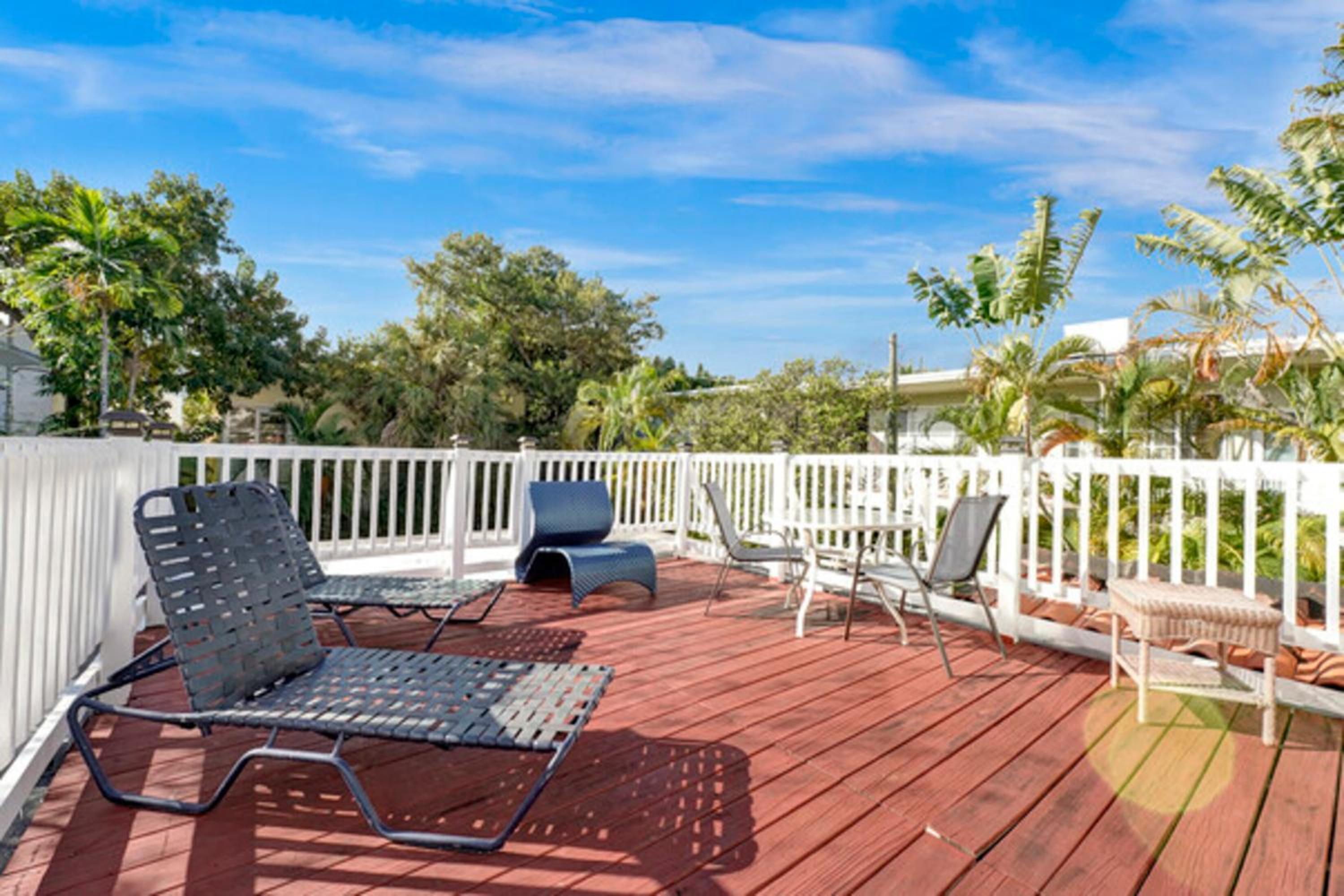 L'Etoile Apartments Part of the Oasis Casita Collection