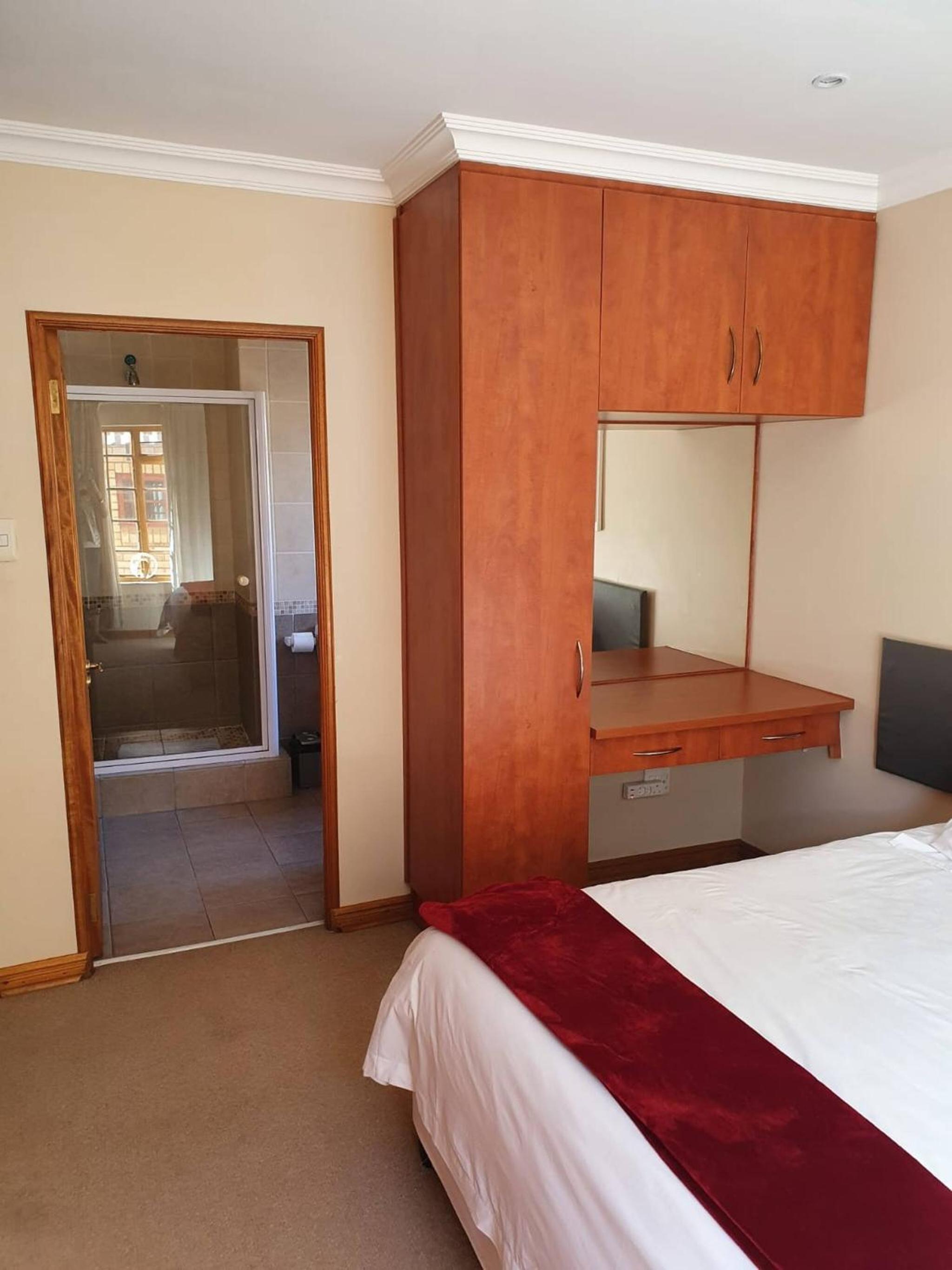 Fully Furnished Rentals Bloemfontein view 2