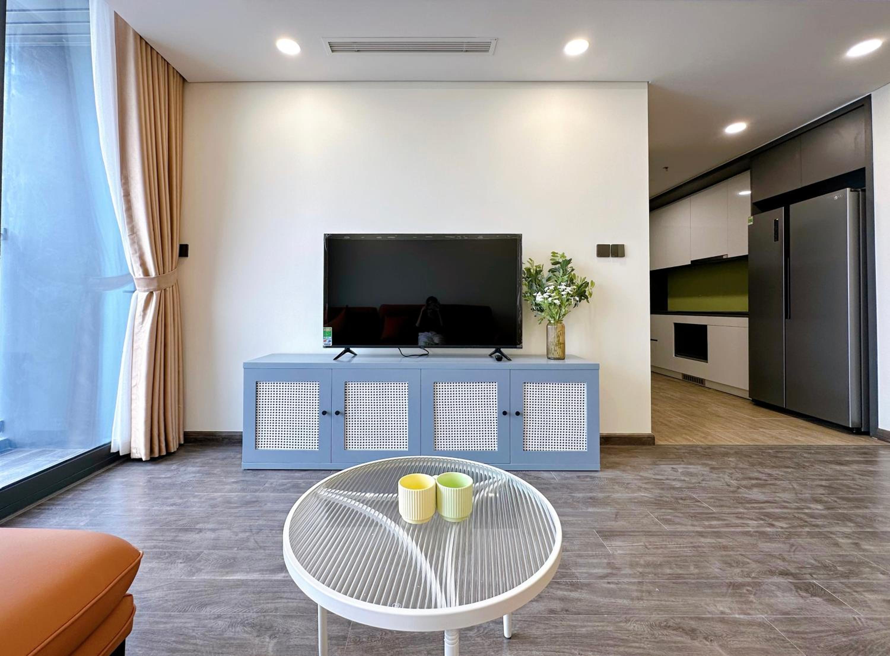 Apartments in Han Jardin Building next West Lake