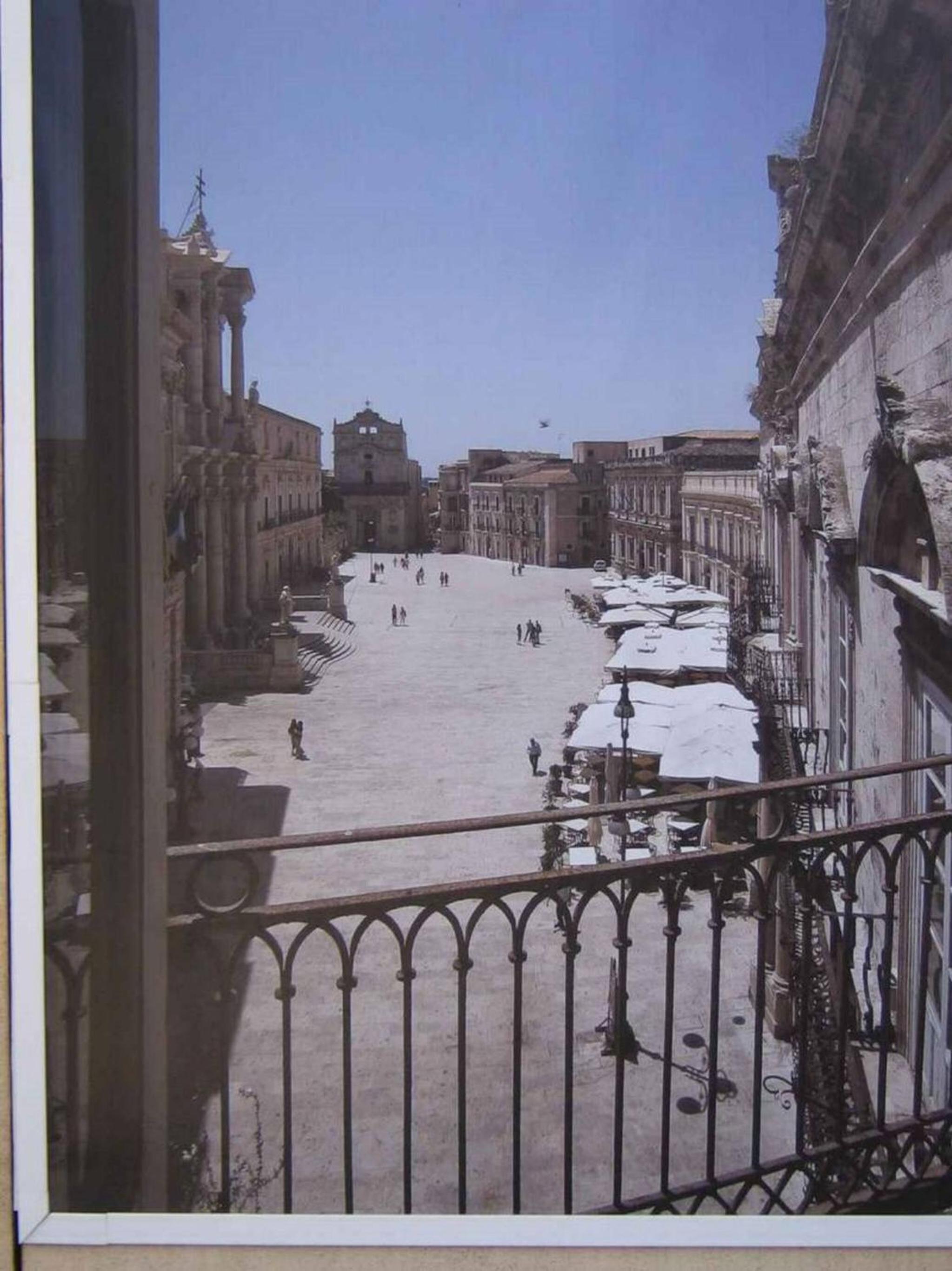 Astra Wi-fi Studio Apartment in the Historic Center