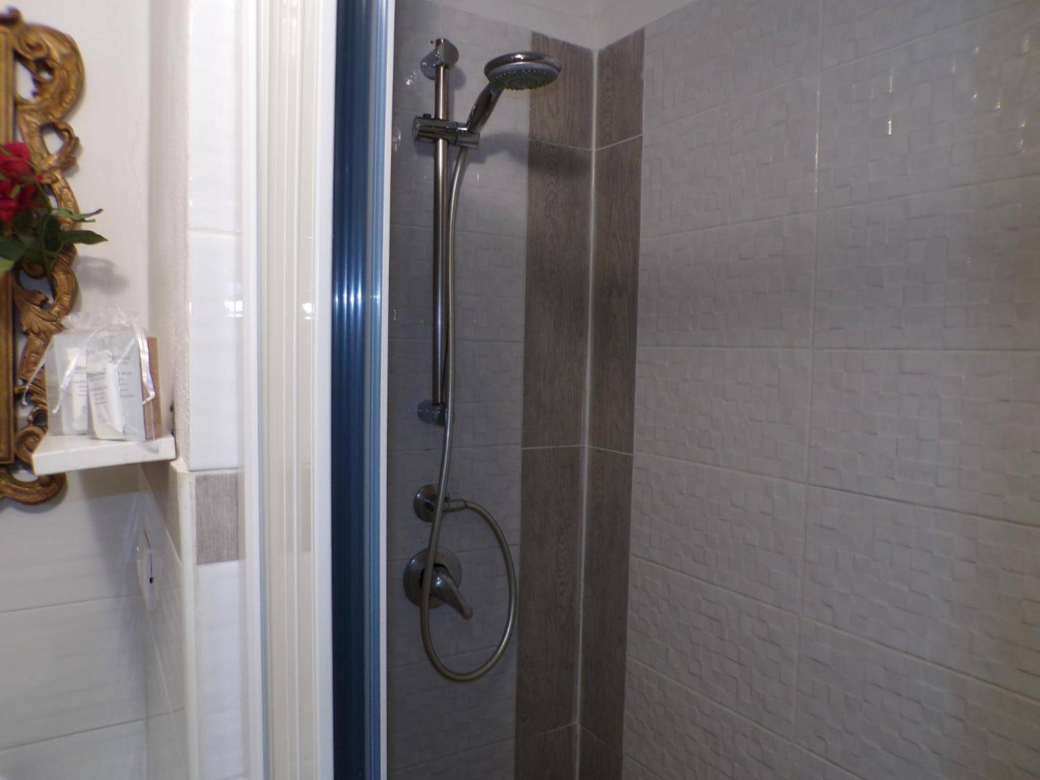 Astra Wi-fi Studio Apartment in the Historic Center