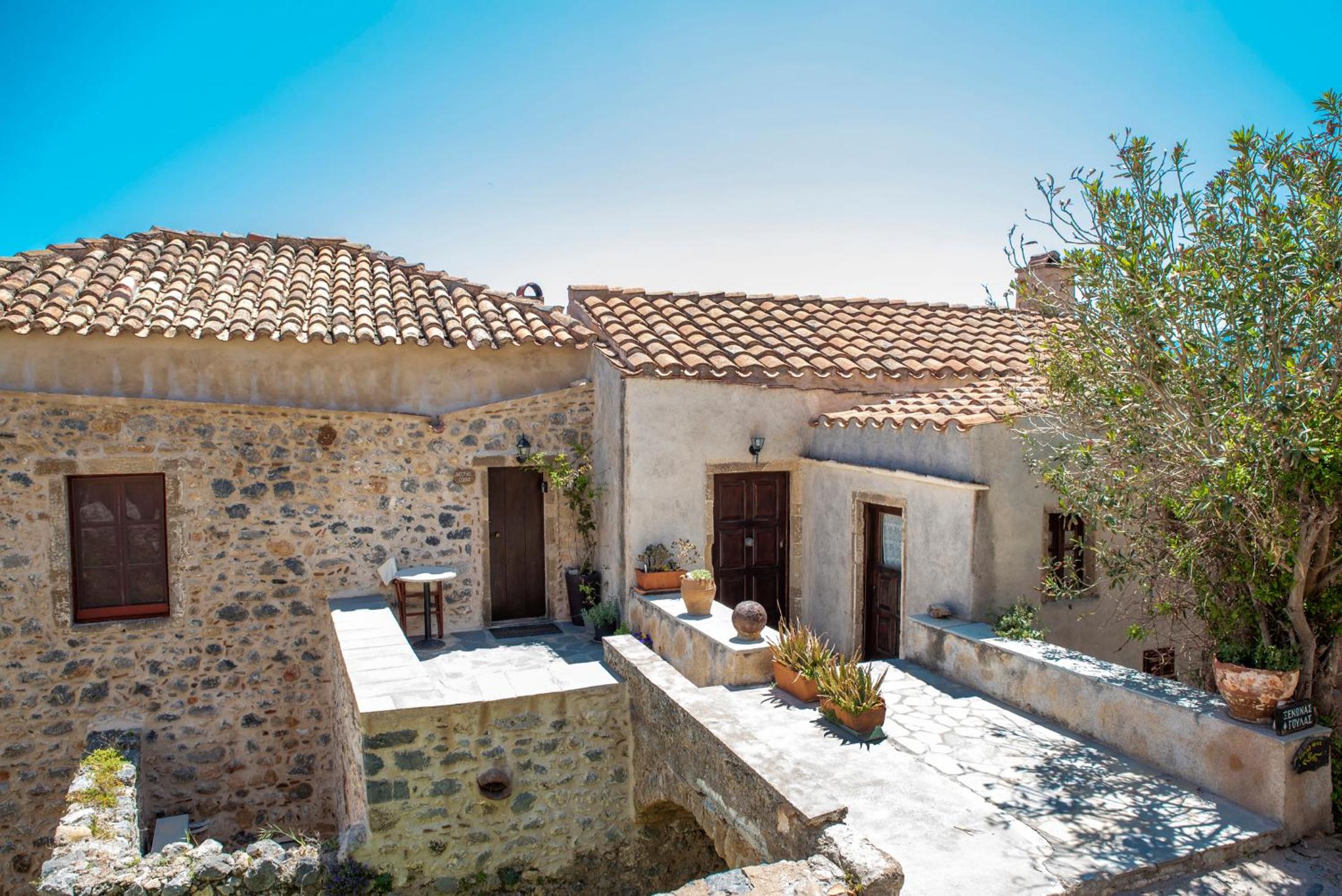 Goulas Traditional Guesthouse view 3