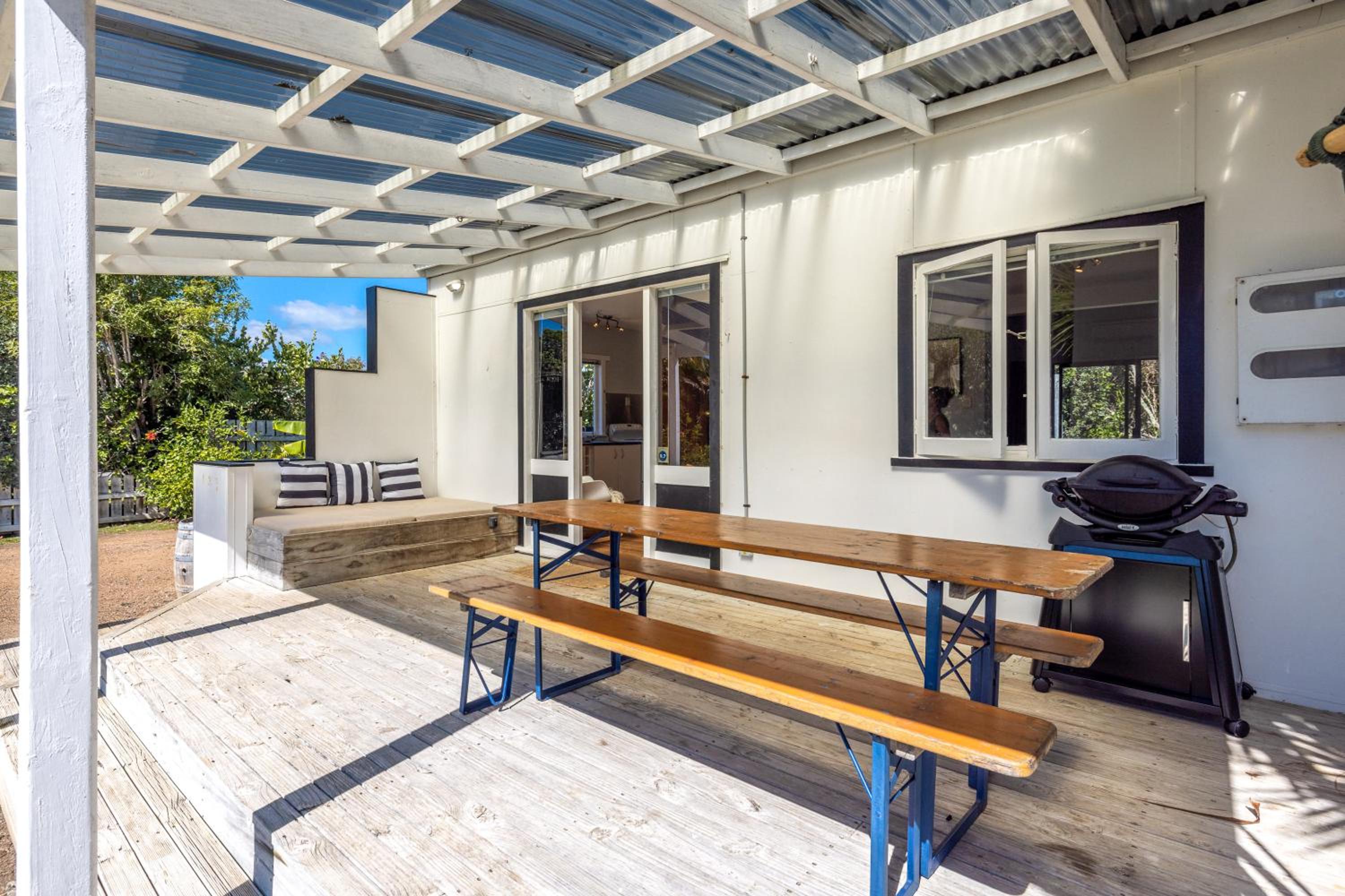 Oneroa Sunspot - Oneroa Holiday Home view 4