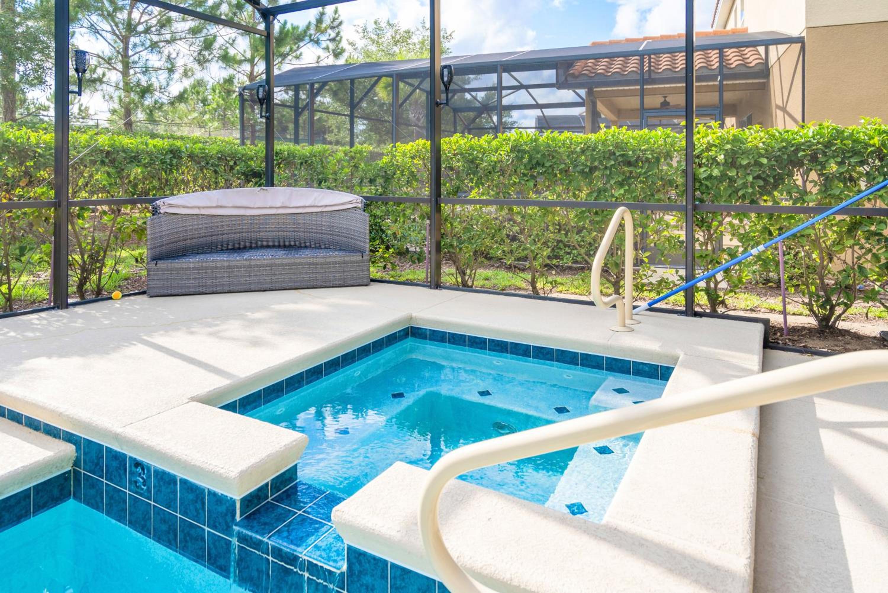 Solterra Sanctuary in Orlando w pool and game room
