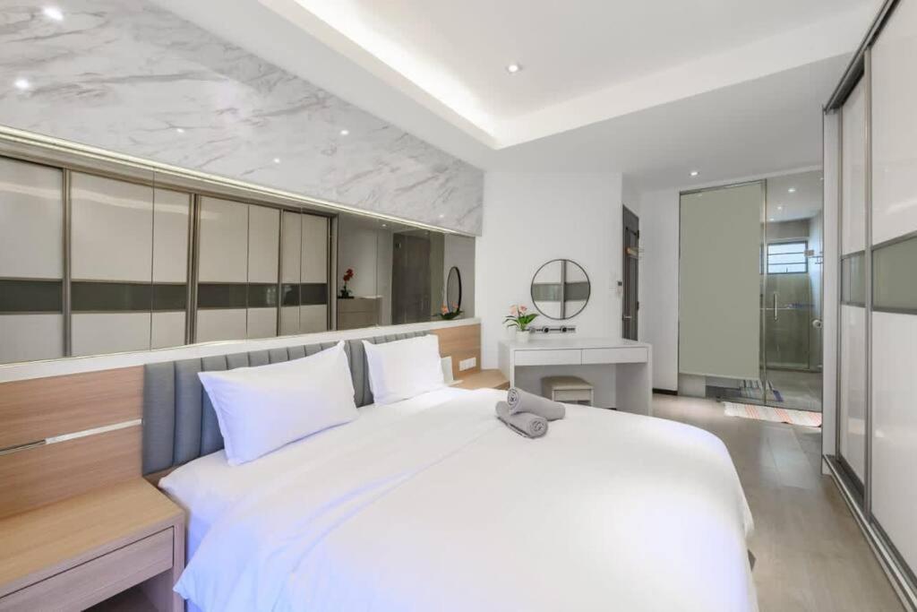 Newly Reno 3BR Luxury Duplex in the heart of KK photo 6