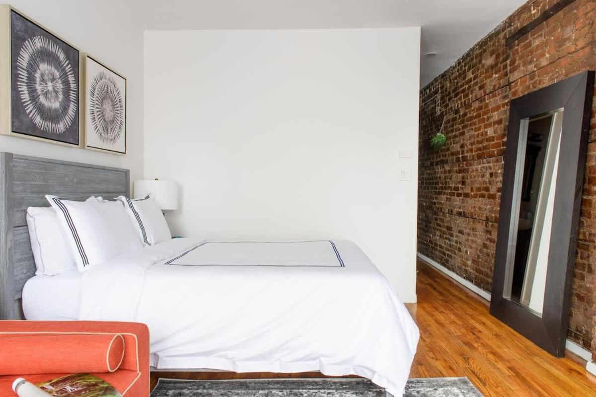 26-3A STUDIO Gramercy W D Outdoor Courtyard