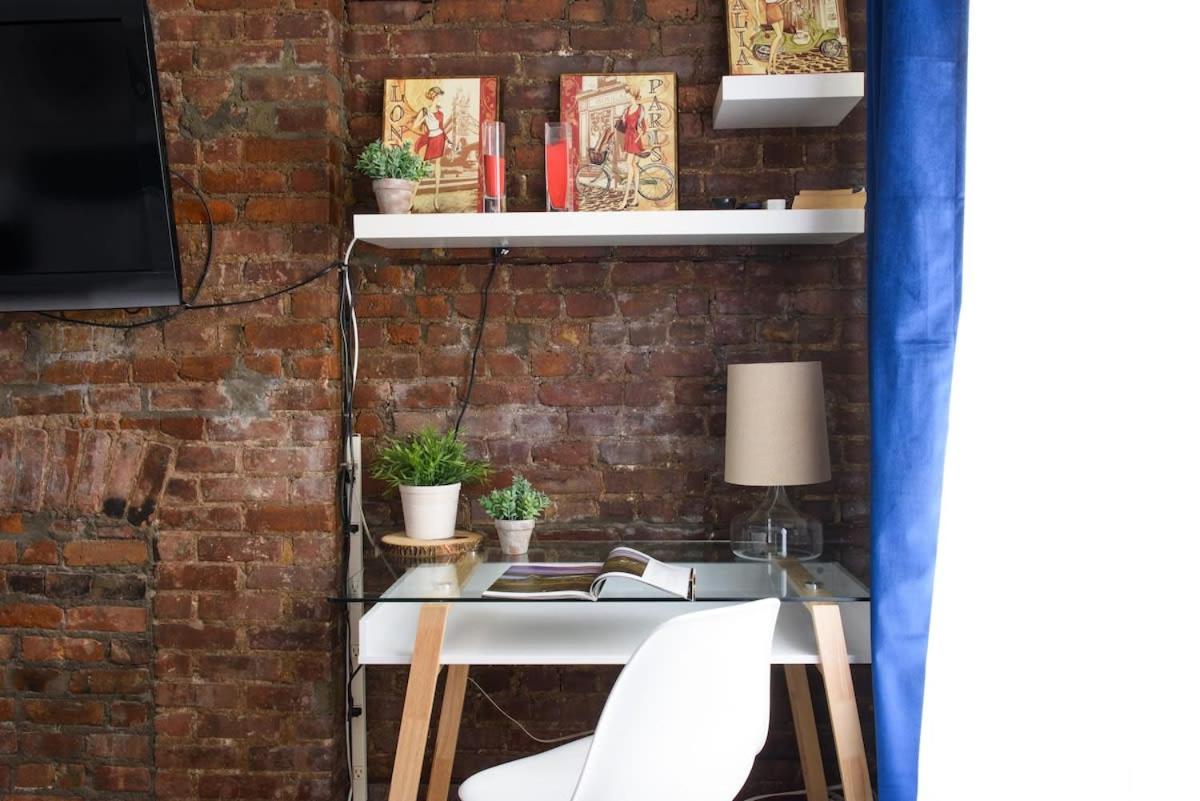 26-3A STUDIO Gramercy W D Outdoor Courtyard