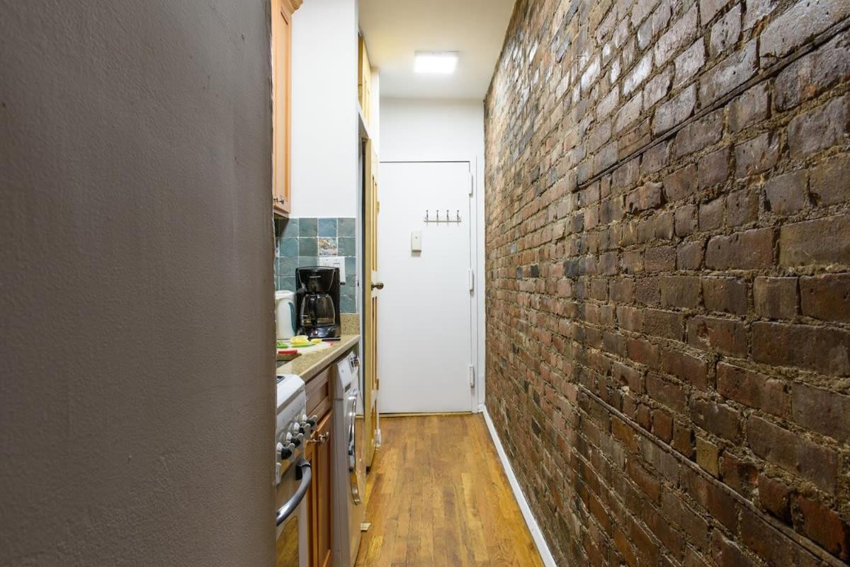 26-3A STUDIO Gramercy W D Outdoor Courtyard