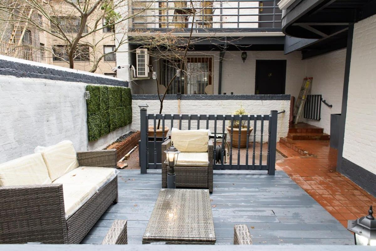 26-3A STUDIO Gramercy W D Outdoor Courtyard