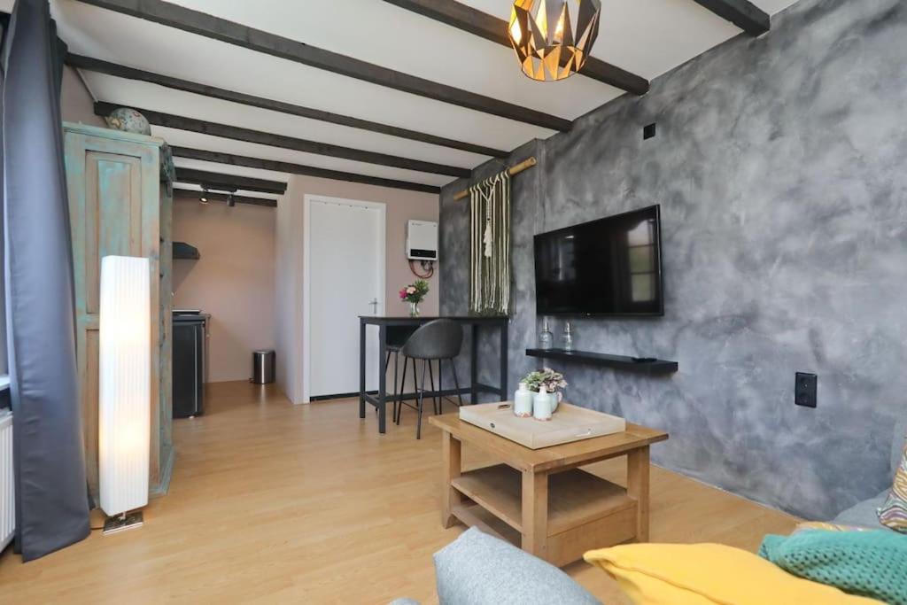 Have a nice stay! - The Dutch nabij strand en boulevard view 5