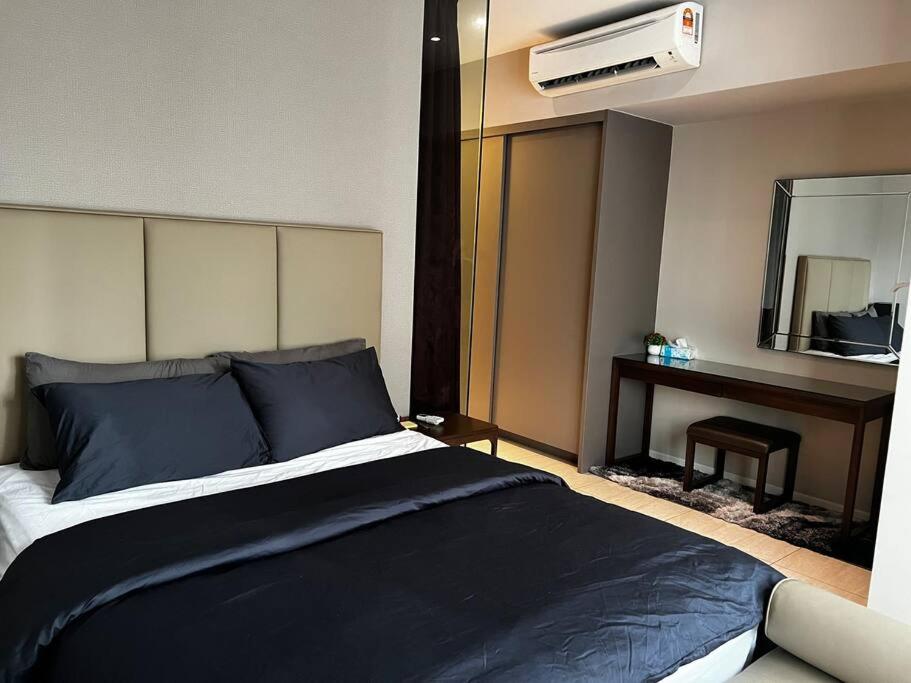 Dorsett Hartamas Suite w ProjectorNetflix